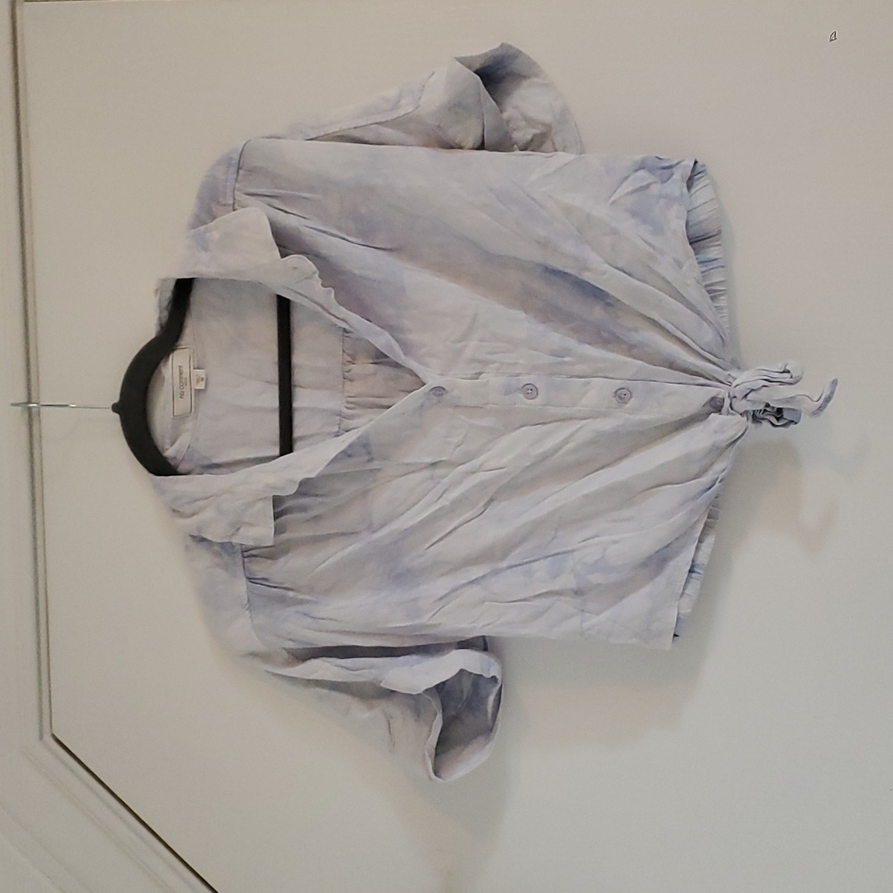 No Comment Medium Blue Tie-Dye Button Up Tie Front Cropped Shirt